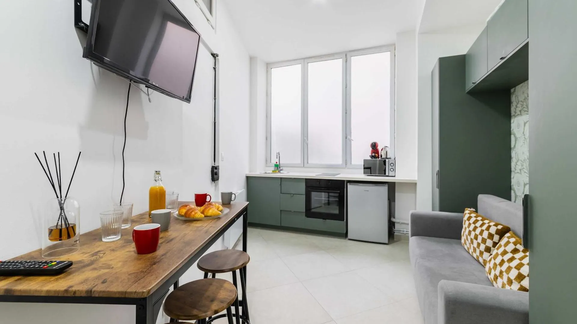 Zzz Jaures 15-202 location